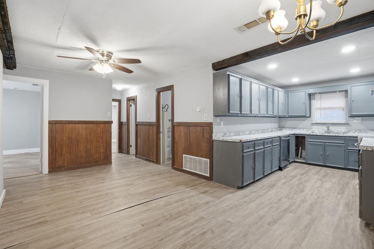 1412 Chase Ave #1 - Photo 6 of 45