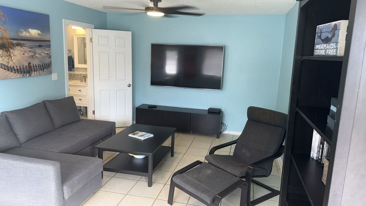 206 10th StreetUnit A #1 - Photo 2 of 10