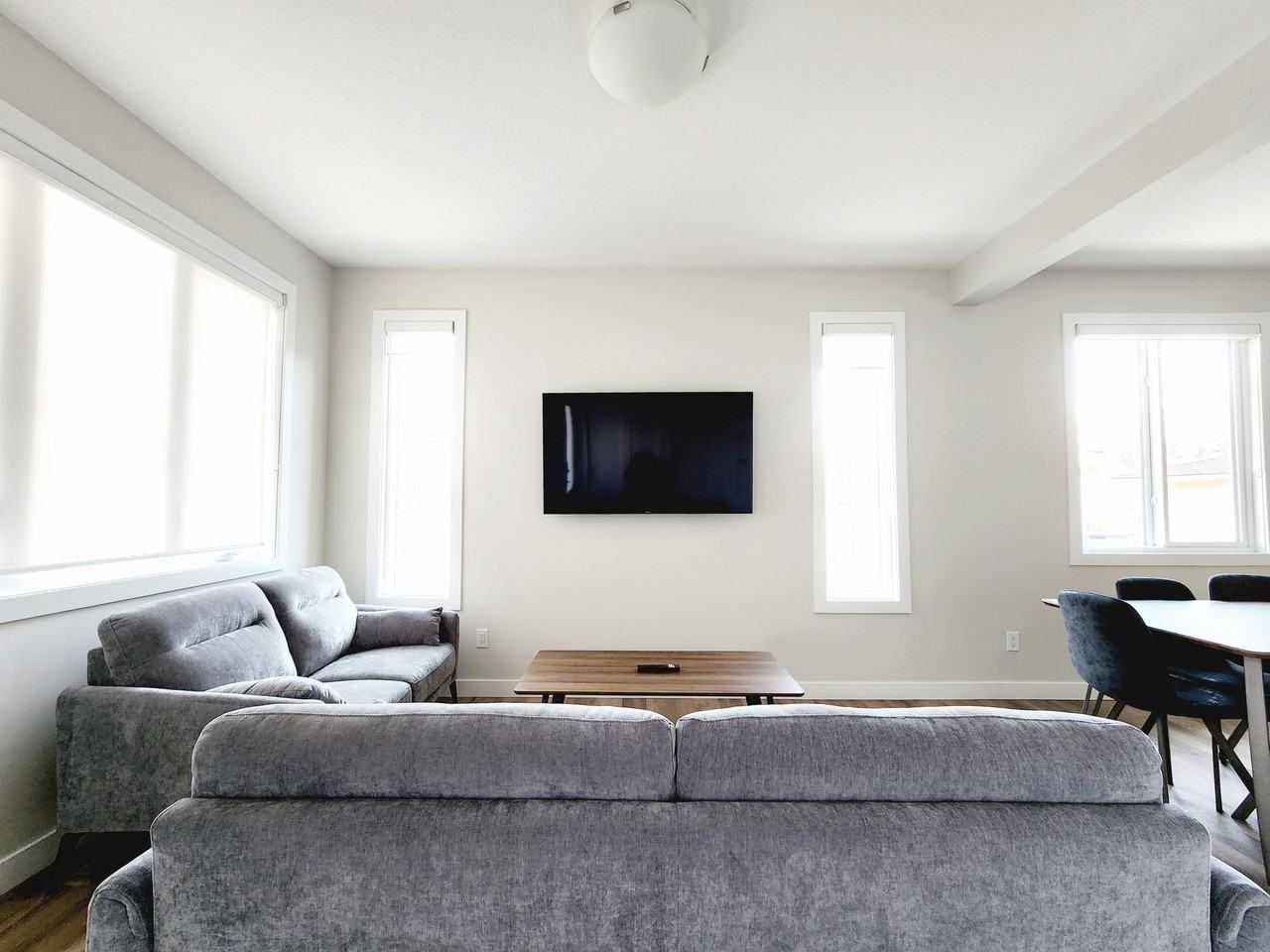 10113 117 Avenue Northwest - 10113 MAIN #10113MAIN - Photo 4 of 11