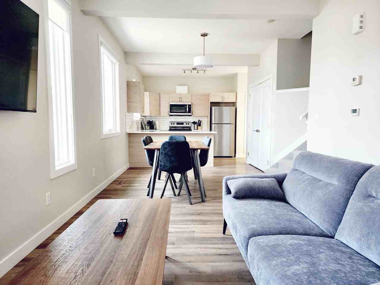 10113 117 Avenue Northwest - 10113 MAIN #10113MAIN - Photo 5 of 11