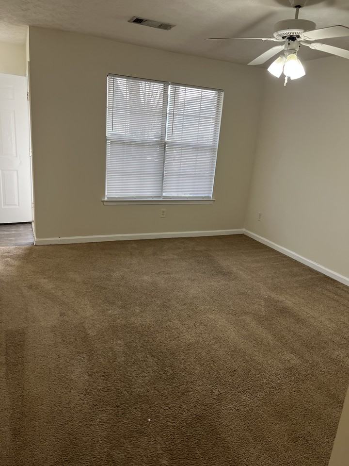 5957 Sherwood Trce #1 - Photo 3 of 9