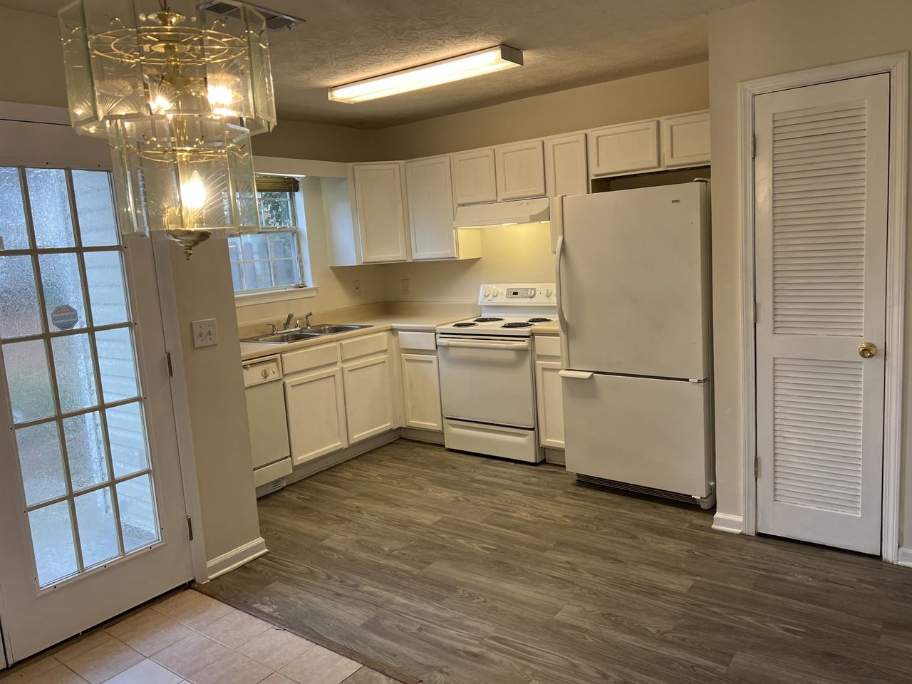 5957 Sherwood Trce #1 - Photo 5 of 9