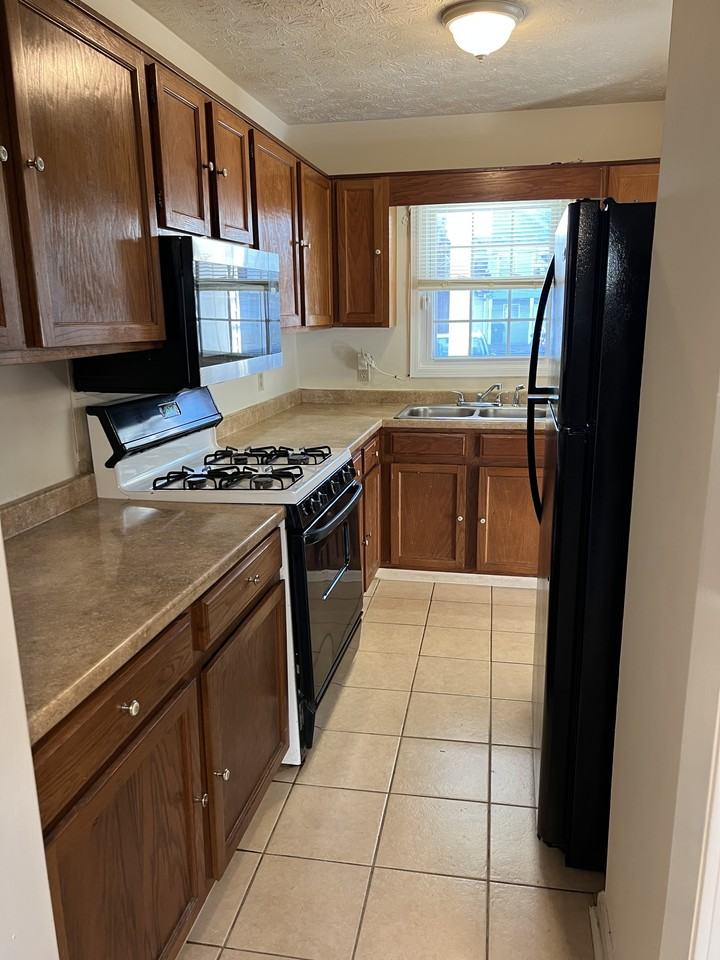 2392 Cove Rd #1 - Photo 2 of 8