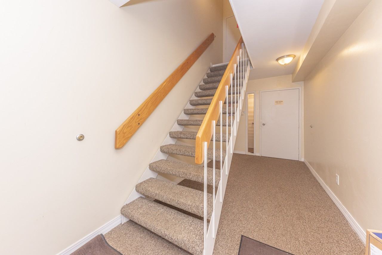 2407 Packard St #1 - Photo 6 of 31