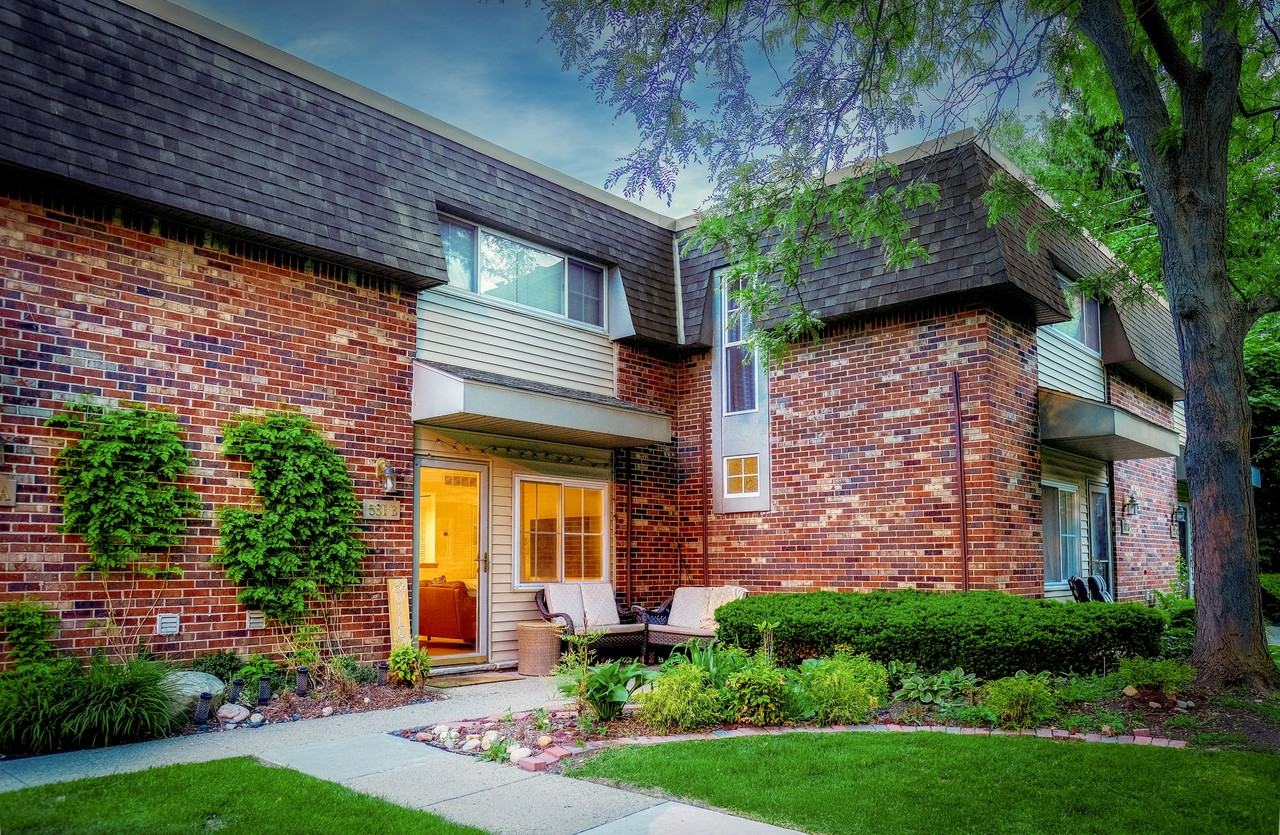 531 Long Shore Dr #1 - Photo 3 of 15