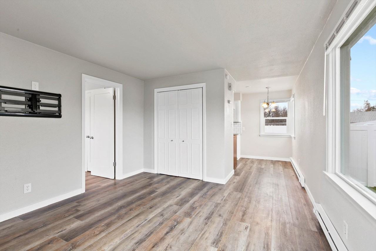 10112 E Broadway Ave #1 - Photo 5 of 17