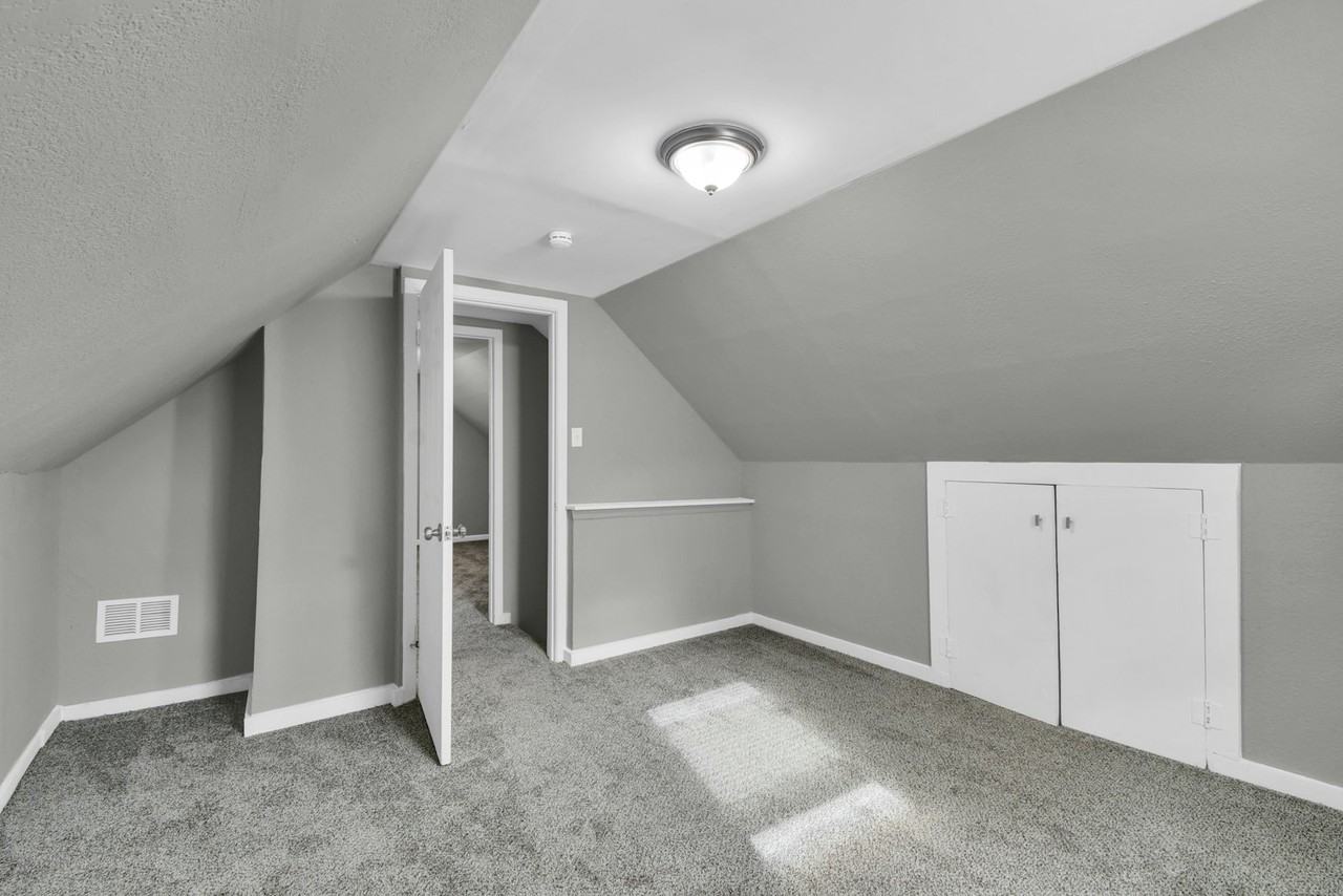 3414 Elmwood Ave - Photo 6 of 16