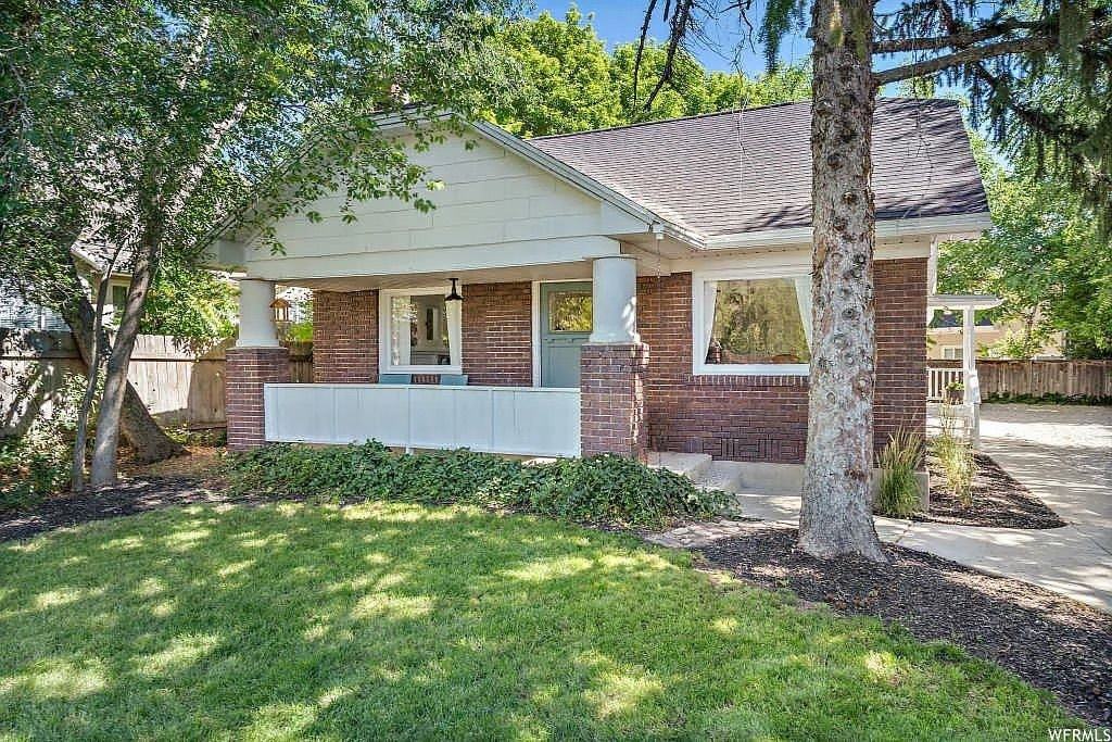 1870 East 3900 South - Photo 4 of 45