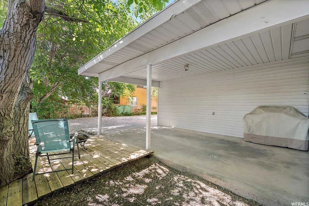 1870 East 3900 South - Photo 6 of 45