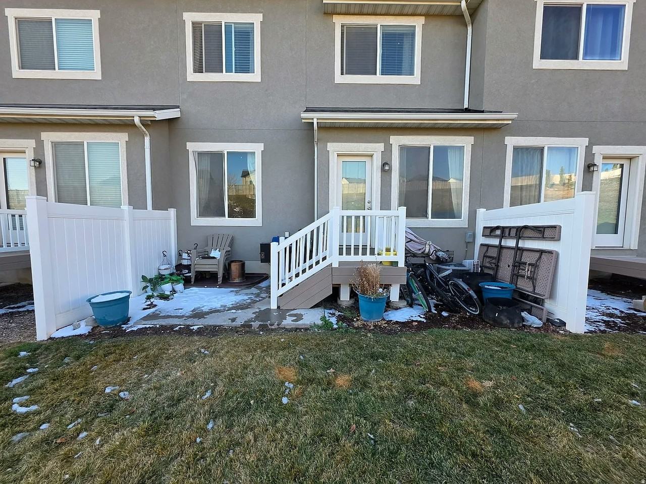 284 Eaglewood Drive - Photo 3 of 11