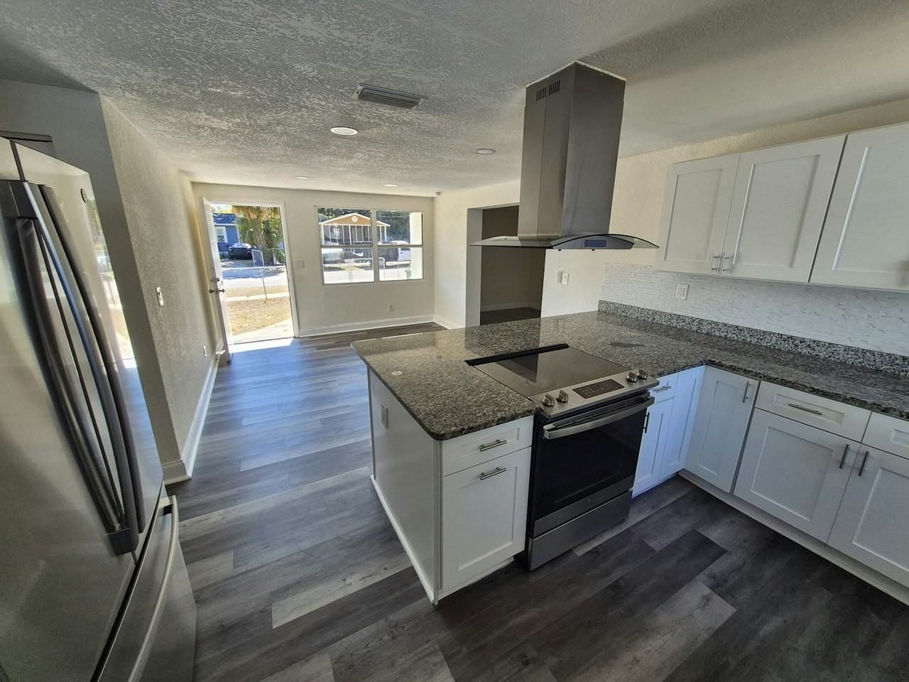 3312 East Ellicott Street - Photo 2 of 23