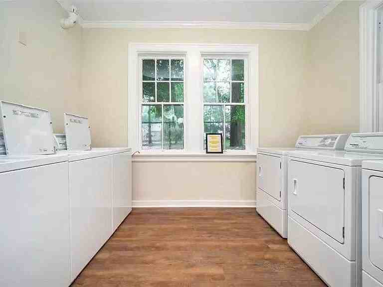 814 North Congress Street, Unit 8 - Photo 7 of 12