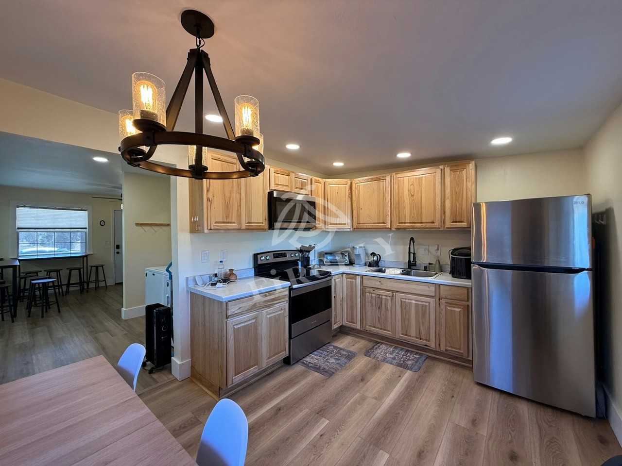 2248 Sitgreaves Drive - Photo 3 of 21