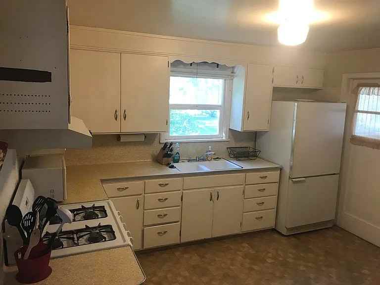 355 North 600 East - Photo 6 of 11