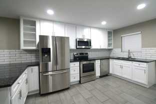 1 North Naco Way, Unit 1 - Photo 1 of 1