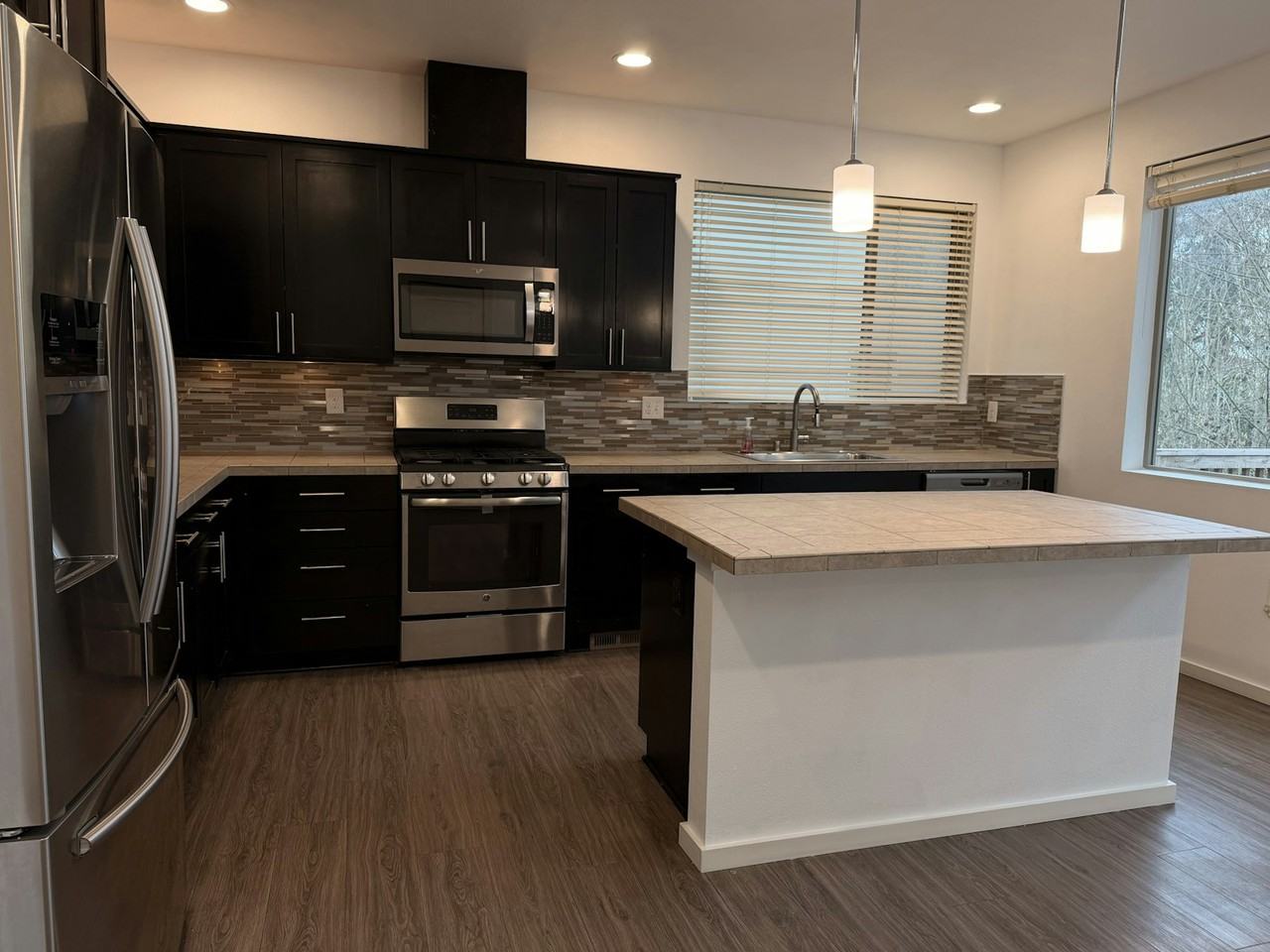 18707 107th Avenue Southeast - Photo 4 of 17