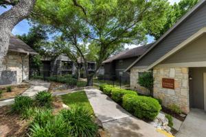 featured image of 11721 Parliament St