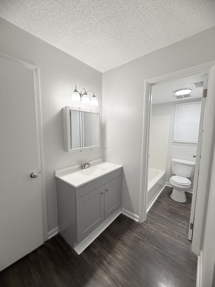 810, 65th and 811 - Photo 5 of 11