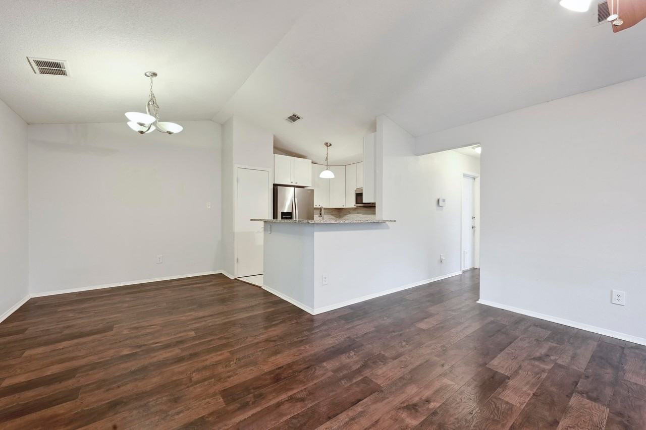 2503 Howellwood Way - Photo 3 of 10