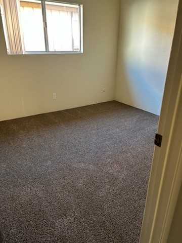 1121 Lloyd Street - Photo 3 of 6