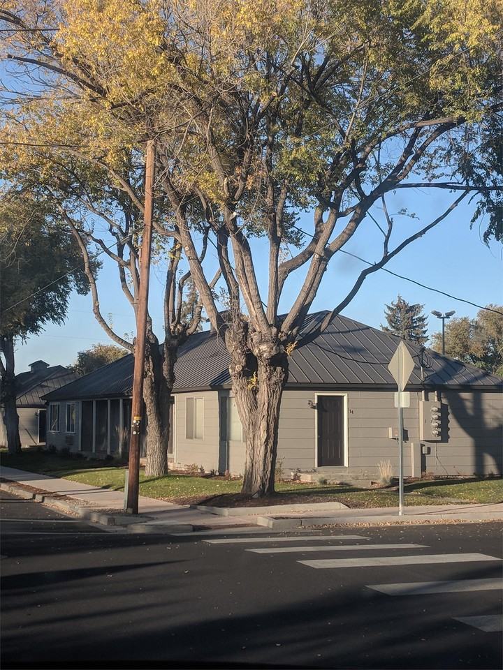 The 11 Elms - Photo 5 of 29