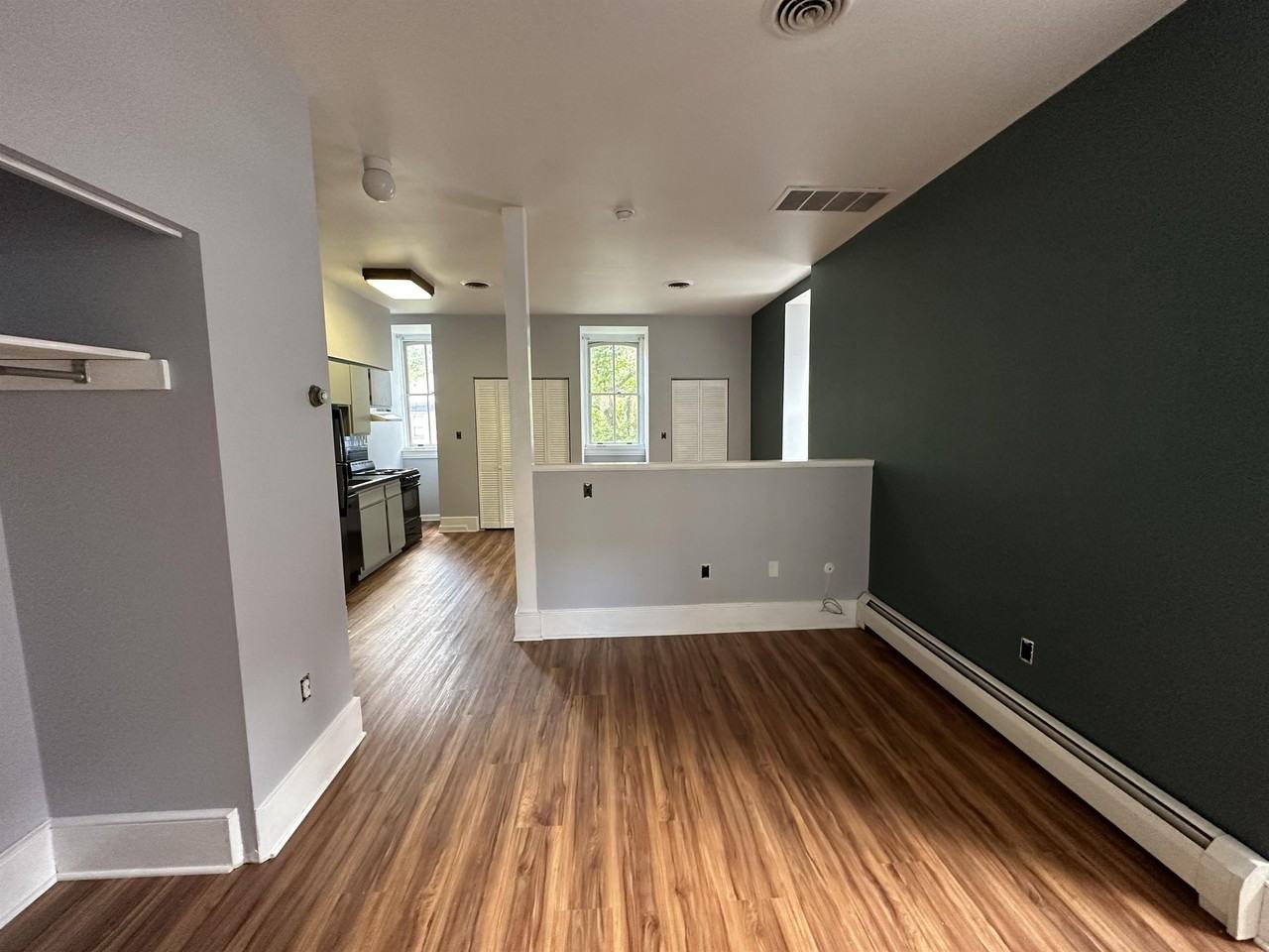 1211 Delaware Avenue - Photo 4 of 21