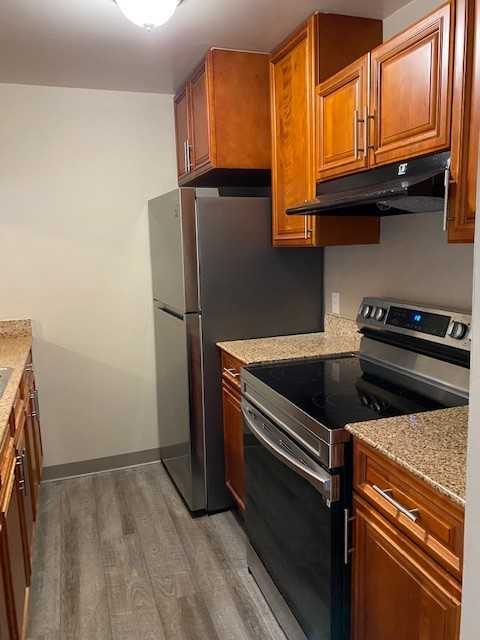 Lincoln Square Apartments - Photo 5 of 50