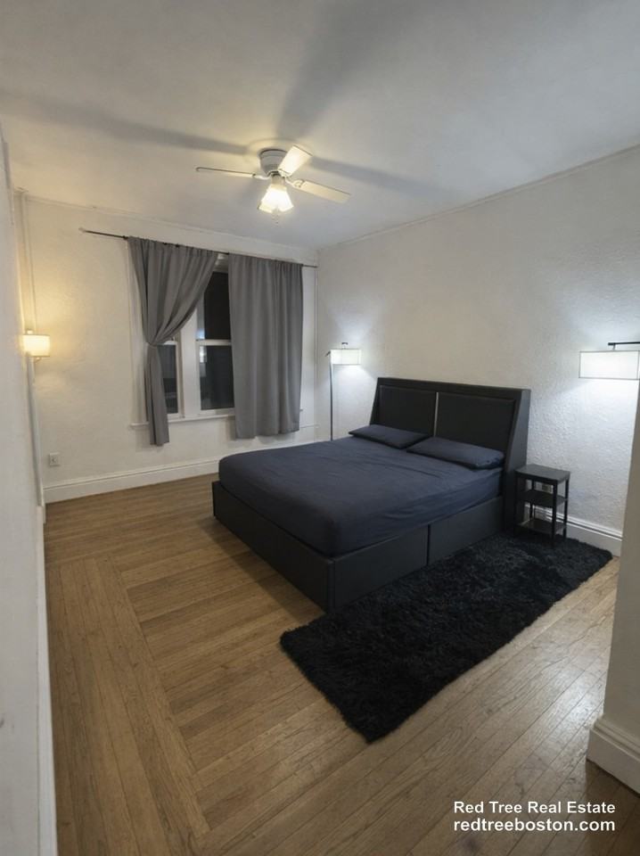 11 Euston St #2 - Photo 2 of 5