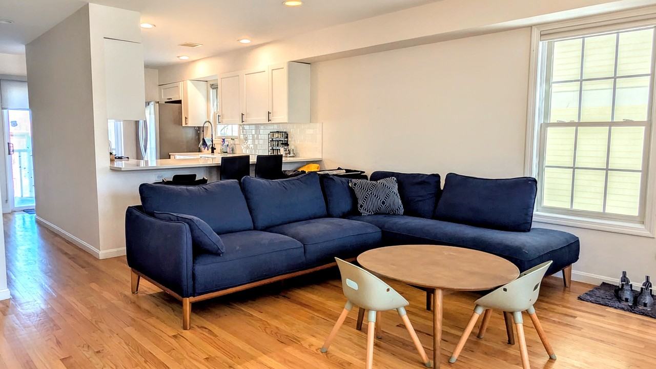 216 Parker Hill Ave - Photo 4 of 16