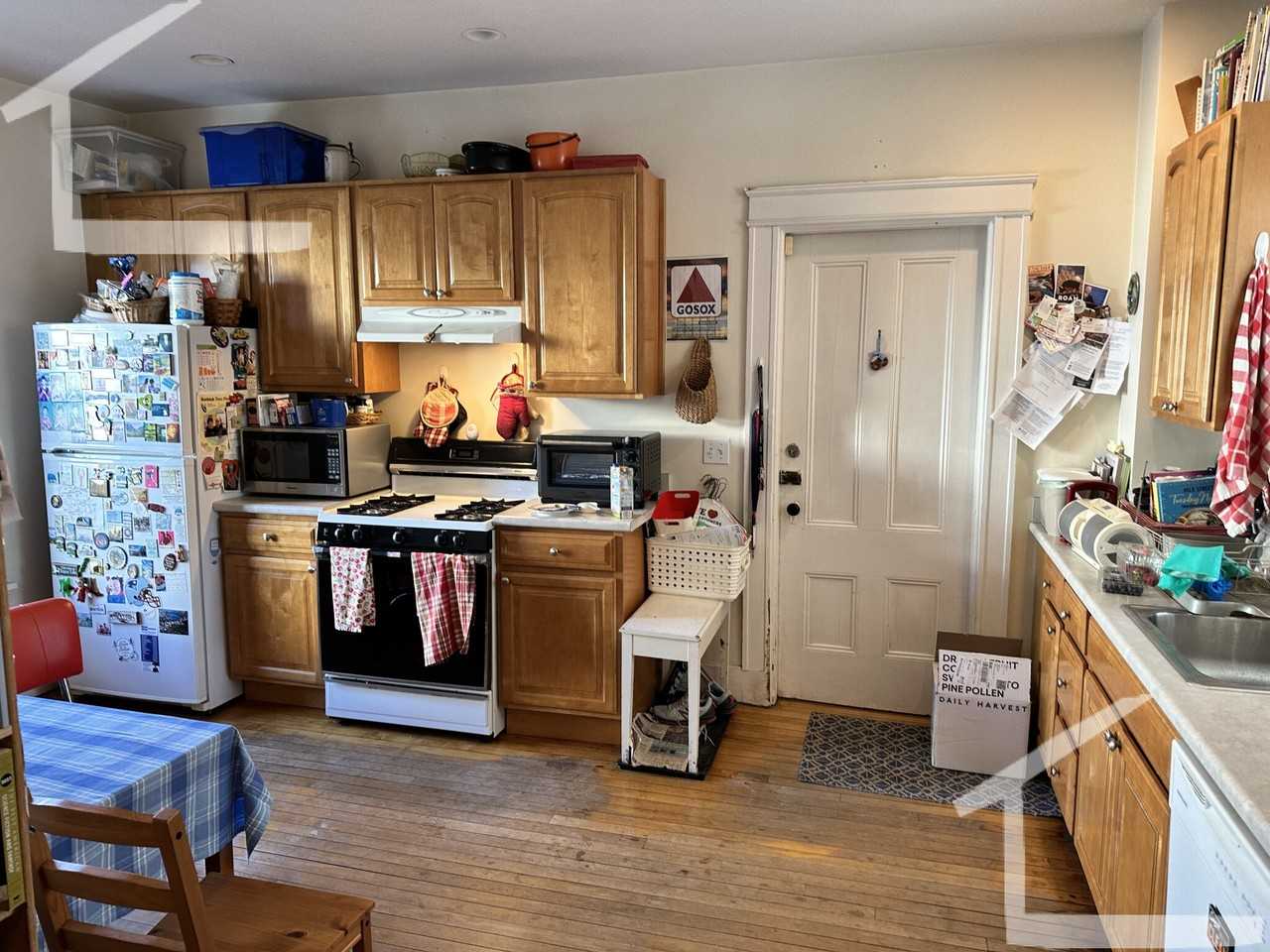 84 Walker St #2 - Photo 6 of 9