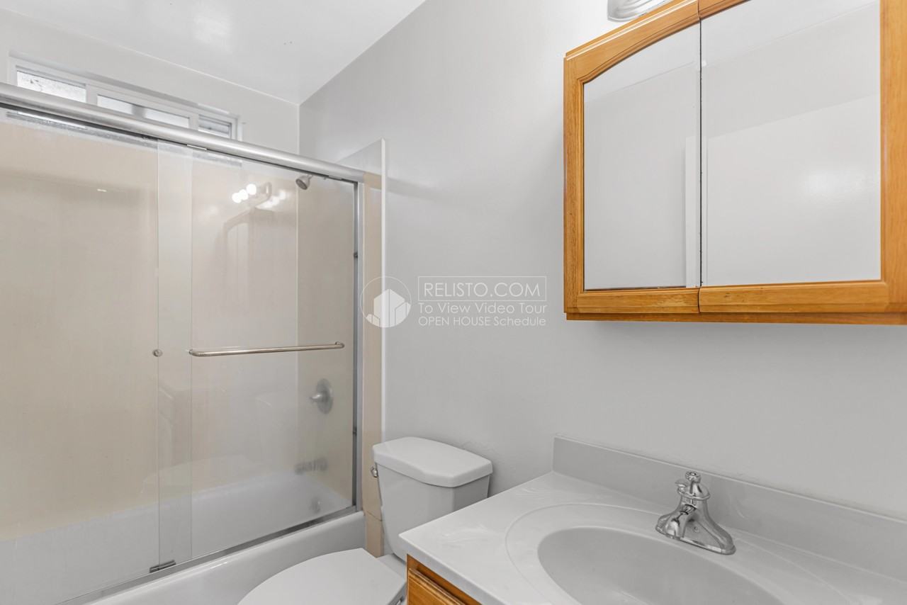 8638 Macarthur Blvd - Photo 7 of 16