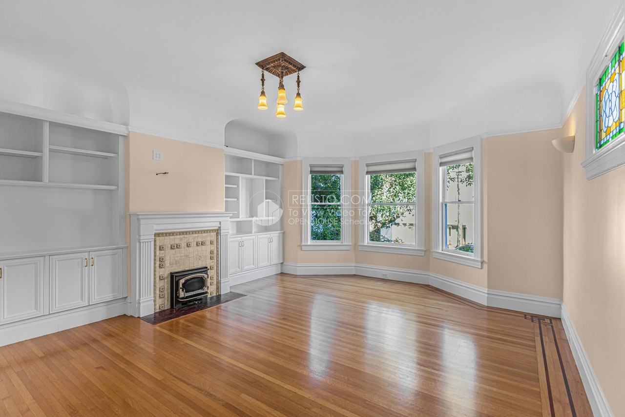 261 10th Ave - Photo 4 of 41