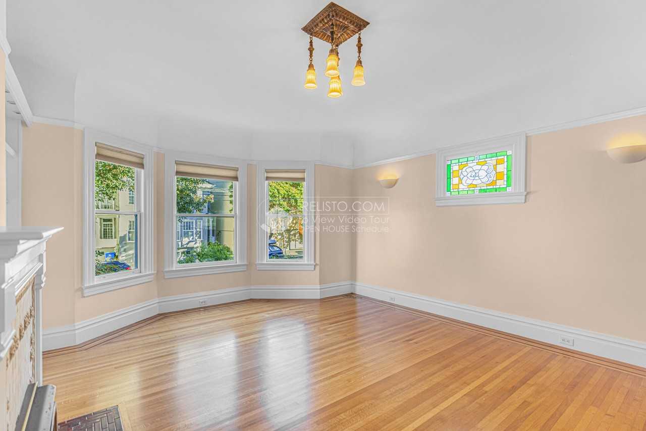 261 10th Ave - Photo 5 of 41