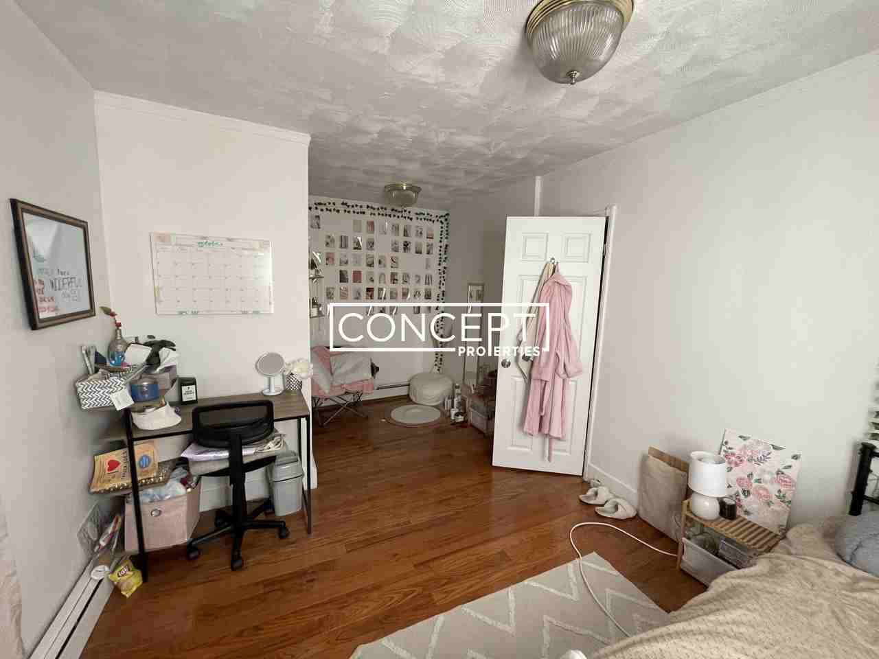 205 Hillside St #1D - Photo 5 of 8