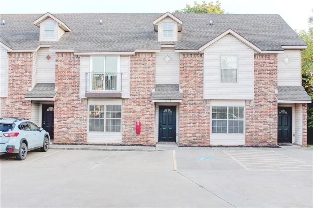 1730 N Chestnut Ave - Photo 2 of 15