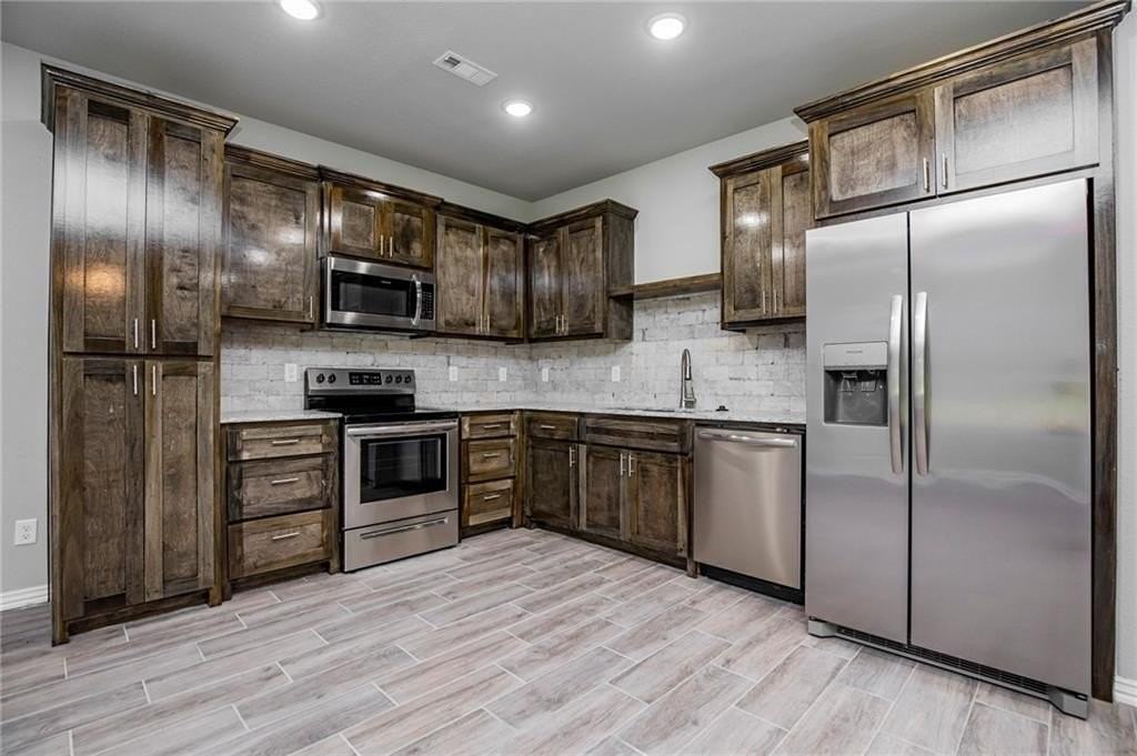 1903 Azlin Pl - Photo 2 of 10