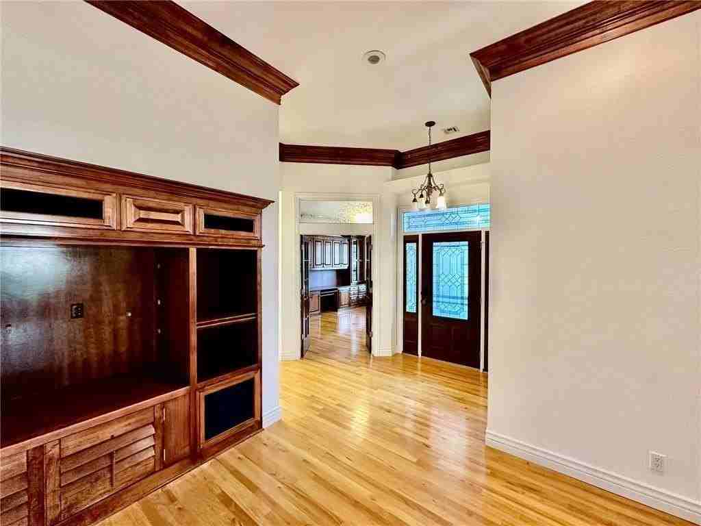 4619 W Knoll View Way - Photo 7 of 36