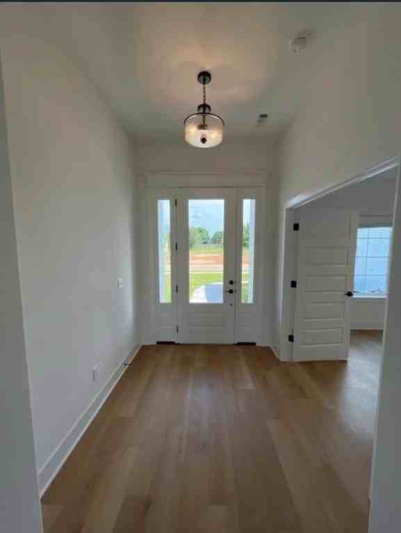 5837 Lavender Ave - Photo 2 of 14