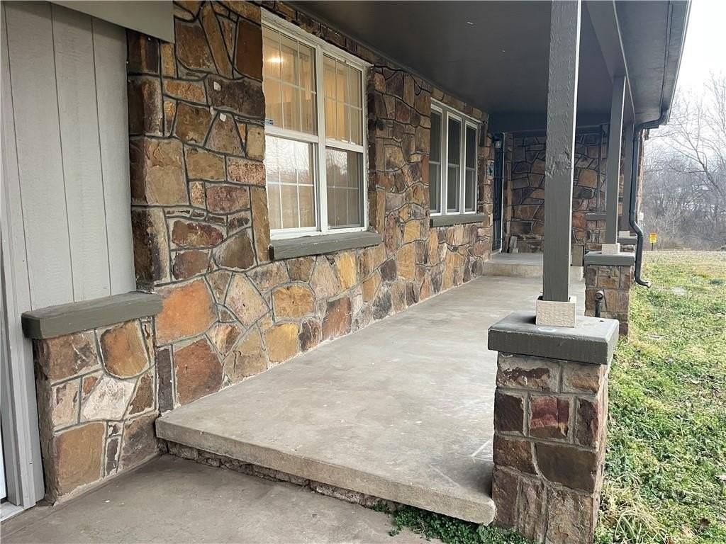 4600 E Huntsville Rd - Photo 4 of 29