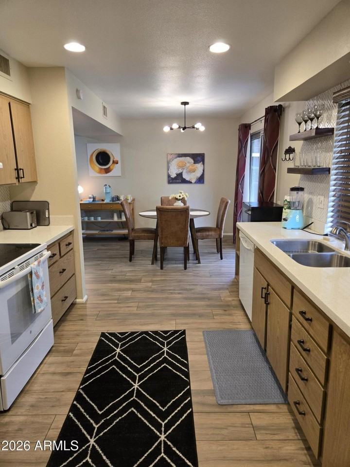 11029 W Caron Dr - Photo 2 of 50