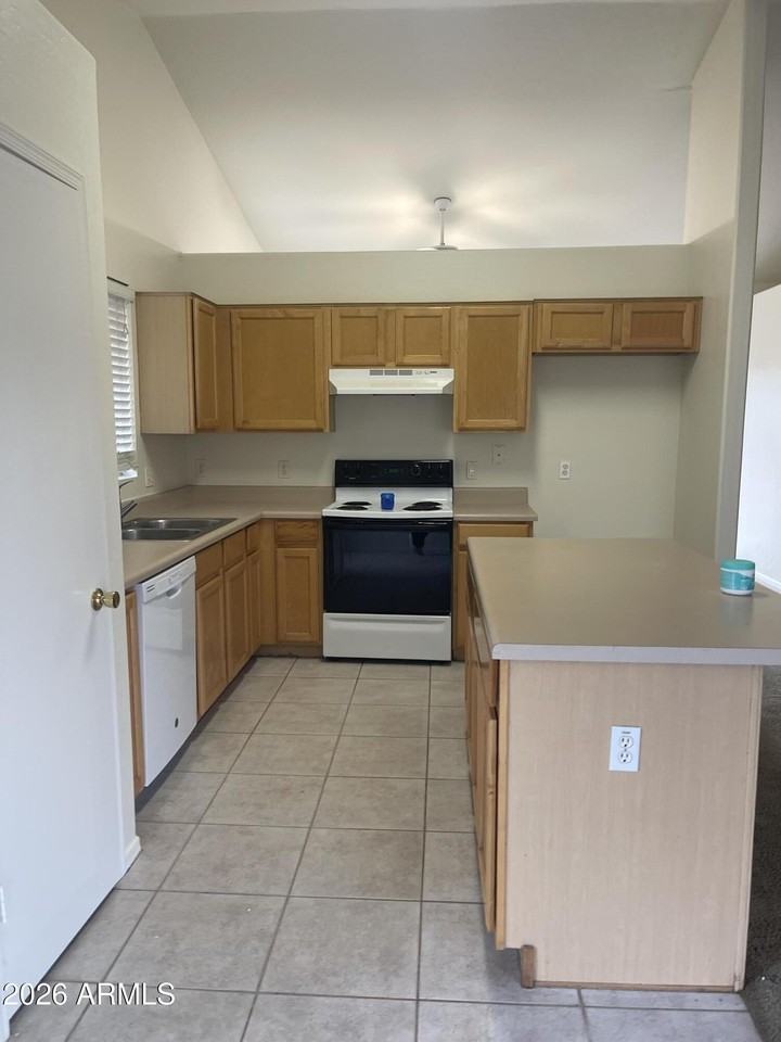 2950 E Tyson Ct - Photo 5 of 30