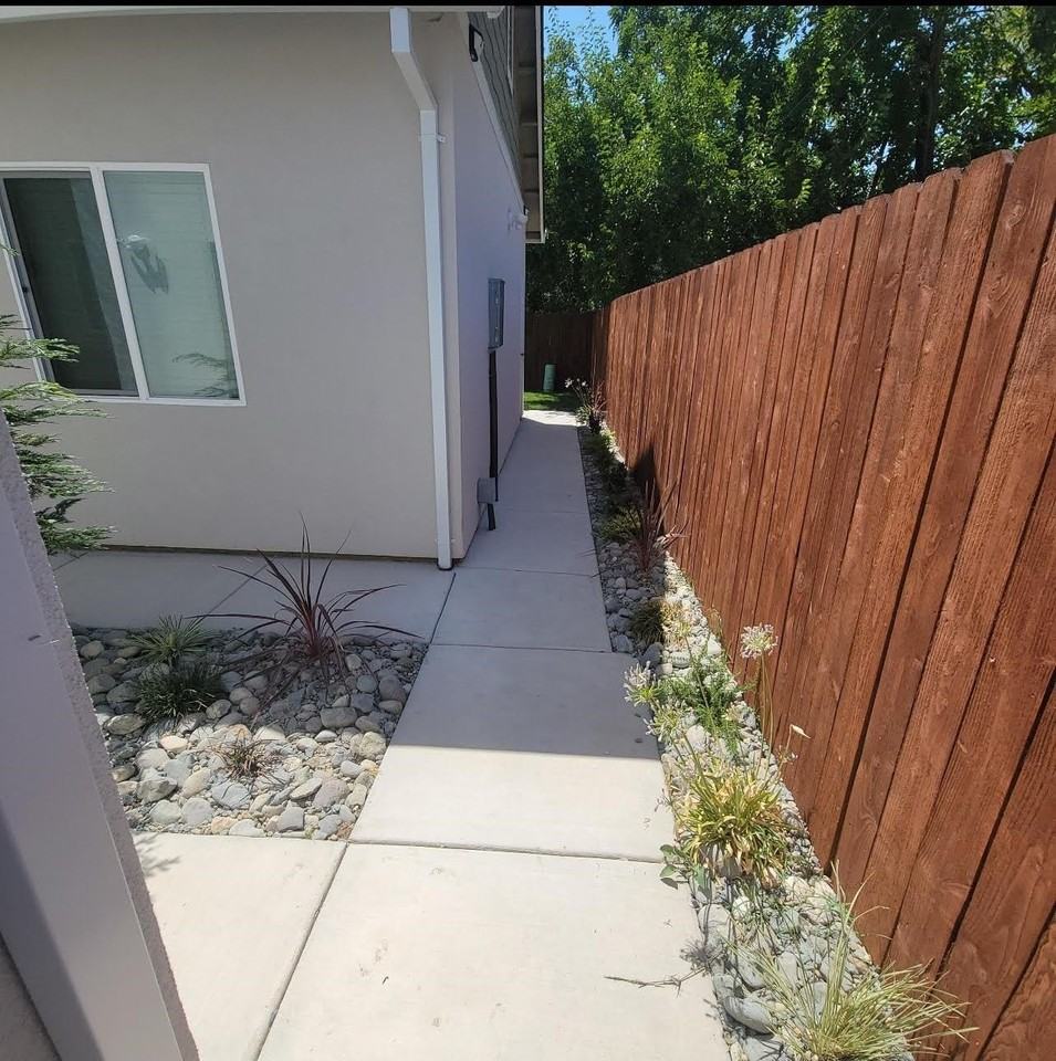 2625 Beaumont St - Photo 2 of 15