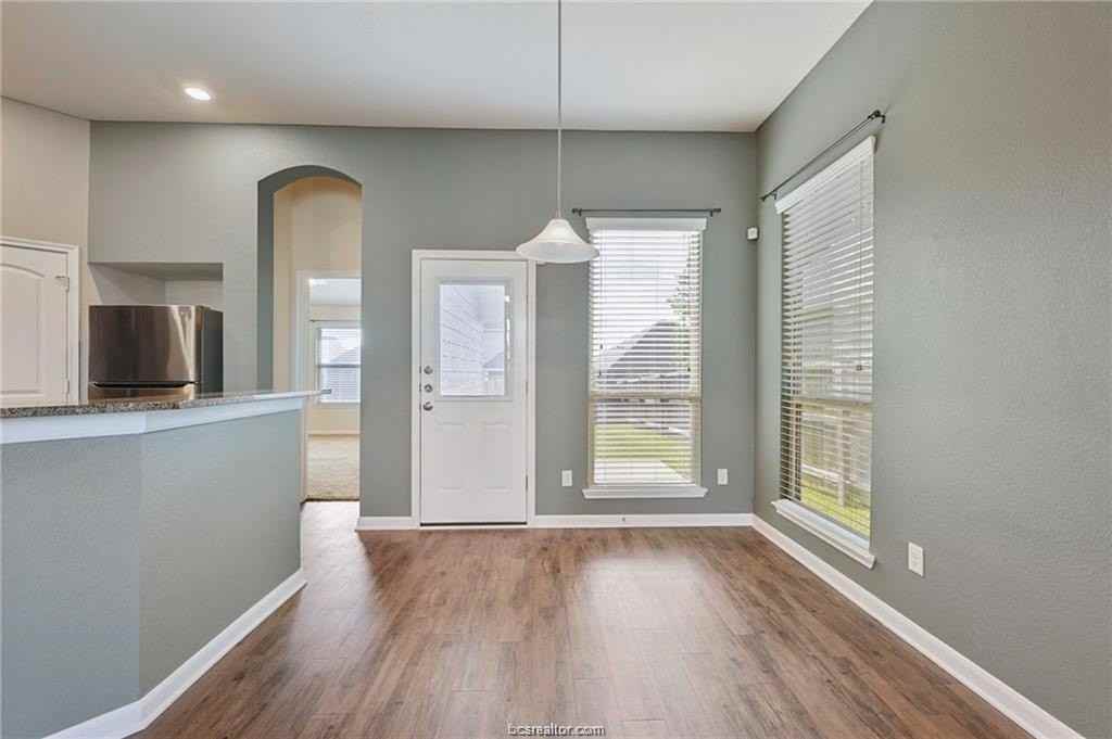 2133 Dumfries Dr - Photo 5 of 18