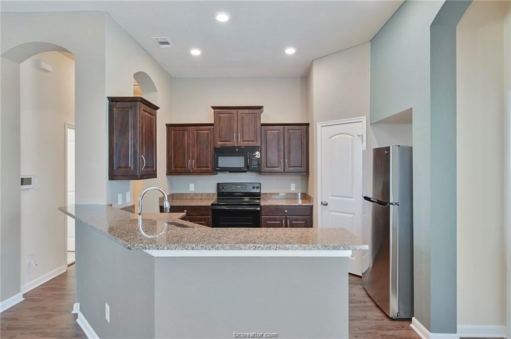 2133 Dumfries Dr - Photo 7 of 18