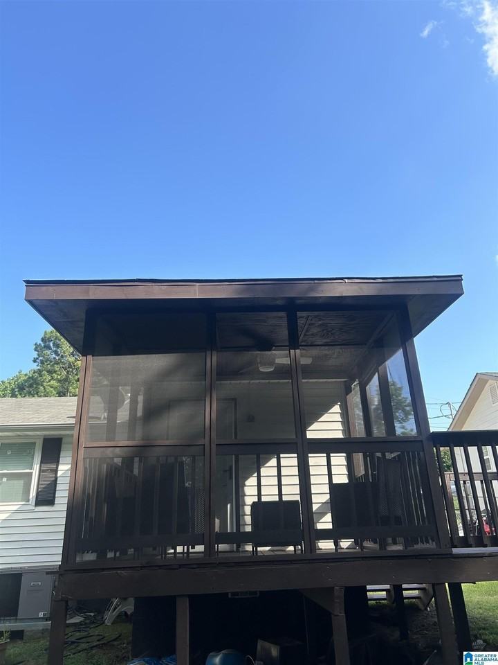 328 8th Ave S - Photo 5 of 7