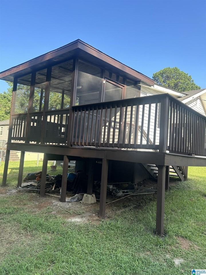 328 8th Ave S - Photo 6 of 7