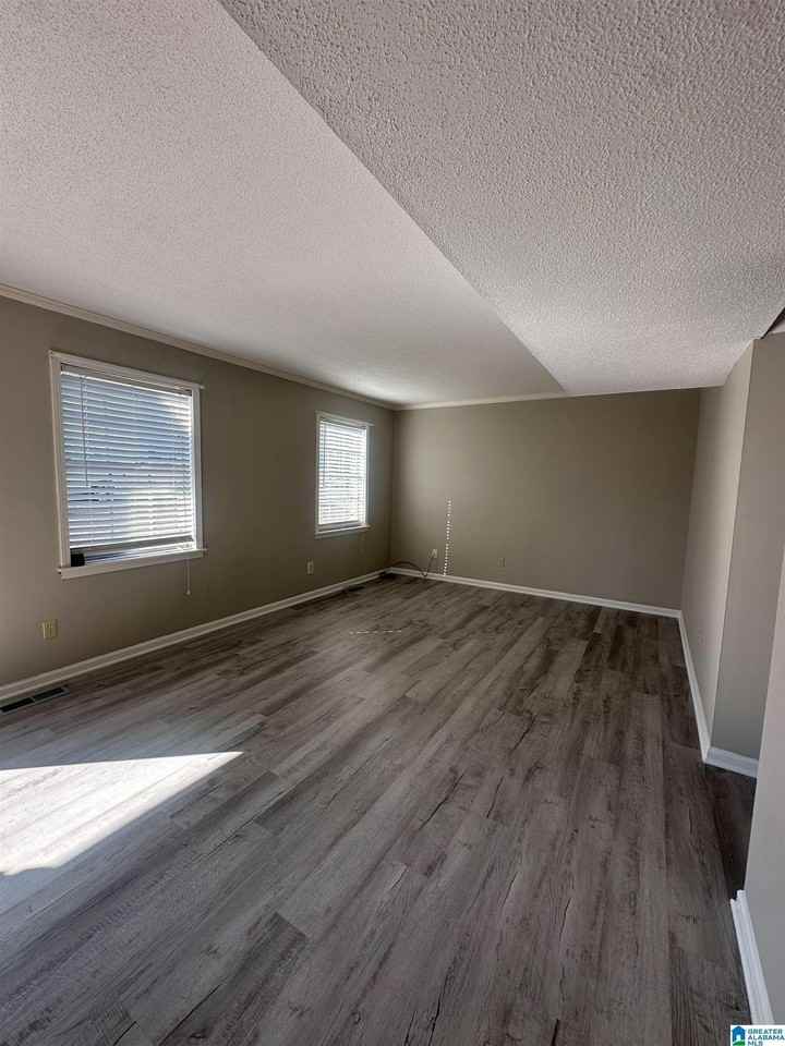 839 Linbard Ln - Photo 4 of 22