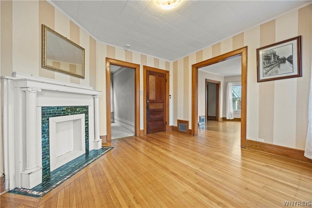 411 Breckenridge Street unit: Upper - Photo 2 of 13