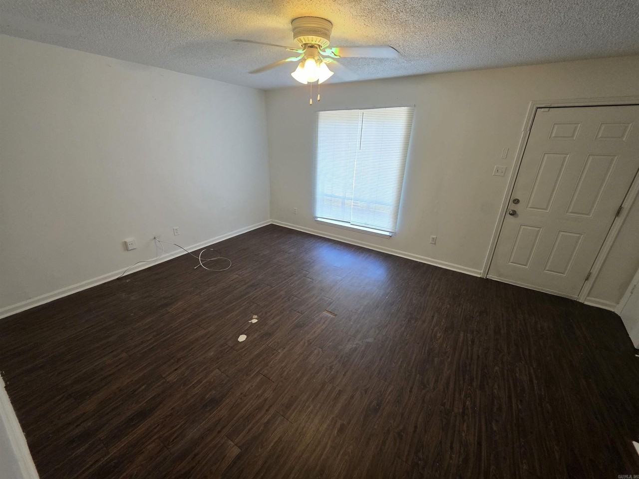 9408 Lew Cir - Photo 2 of 12