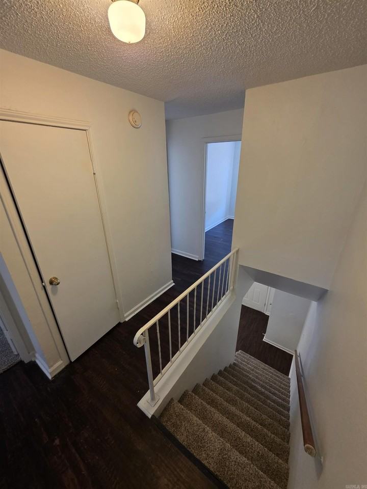 9408 Lew Cir - Photo 7 of 12